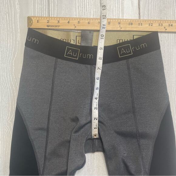 Au Rum Women's Gray & Black Midrise Stretchy Crop Leggings Size Small - Picture 6 of 11